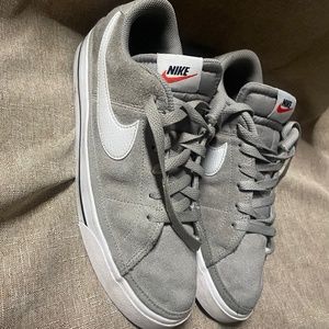 Nike- Men's Court Legacy Suede in Grey